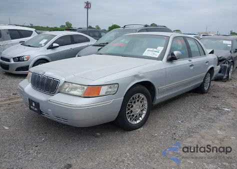 2002 Mercury Grand Marquis Gs из США, поврежденный, VIN 2MEFM74W92X660739